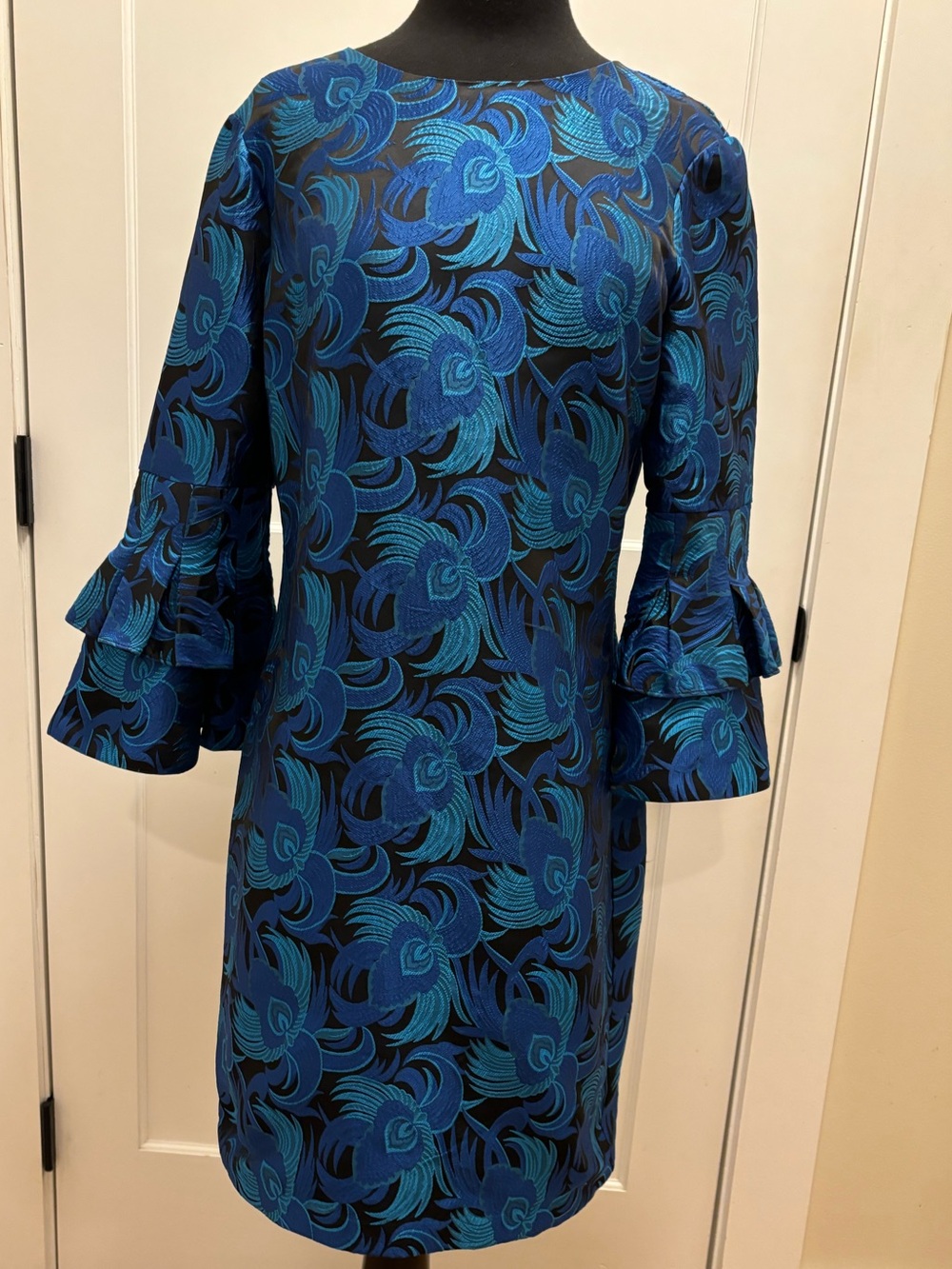 Badgley Mischka Saoirse Jacquard Bell Sleeve Dress Cobalt Black Womens 8 Dressy